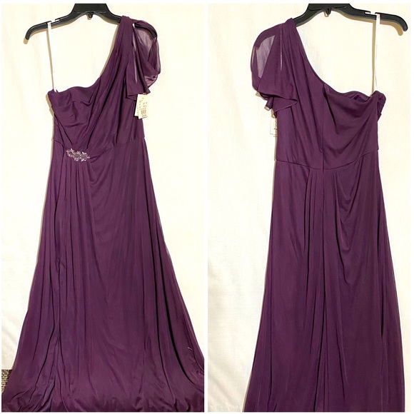 David's Bridal Dresses & Skirts - BEAUTIFUL GOWN BY DAVIDS BRIDAL SIZE 12 NWT